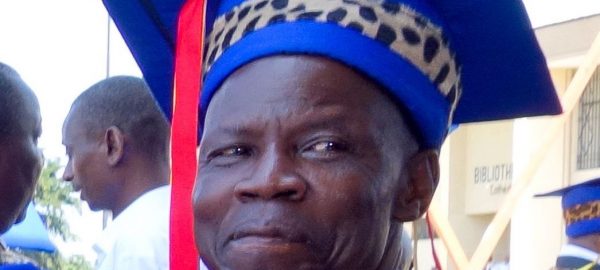 Picture of Prof. Dudu Akaïbe